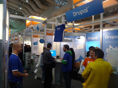 Drupal & Servit Stand